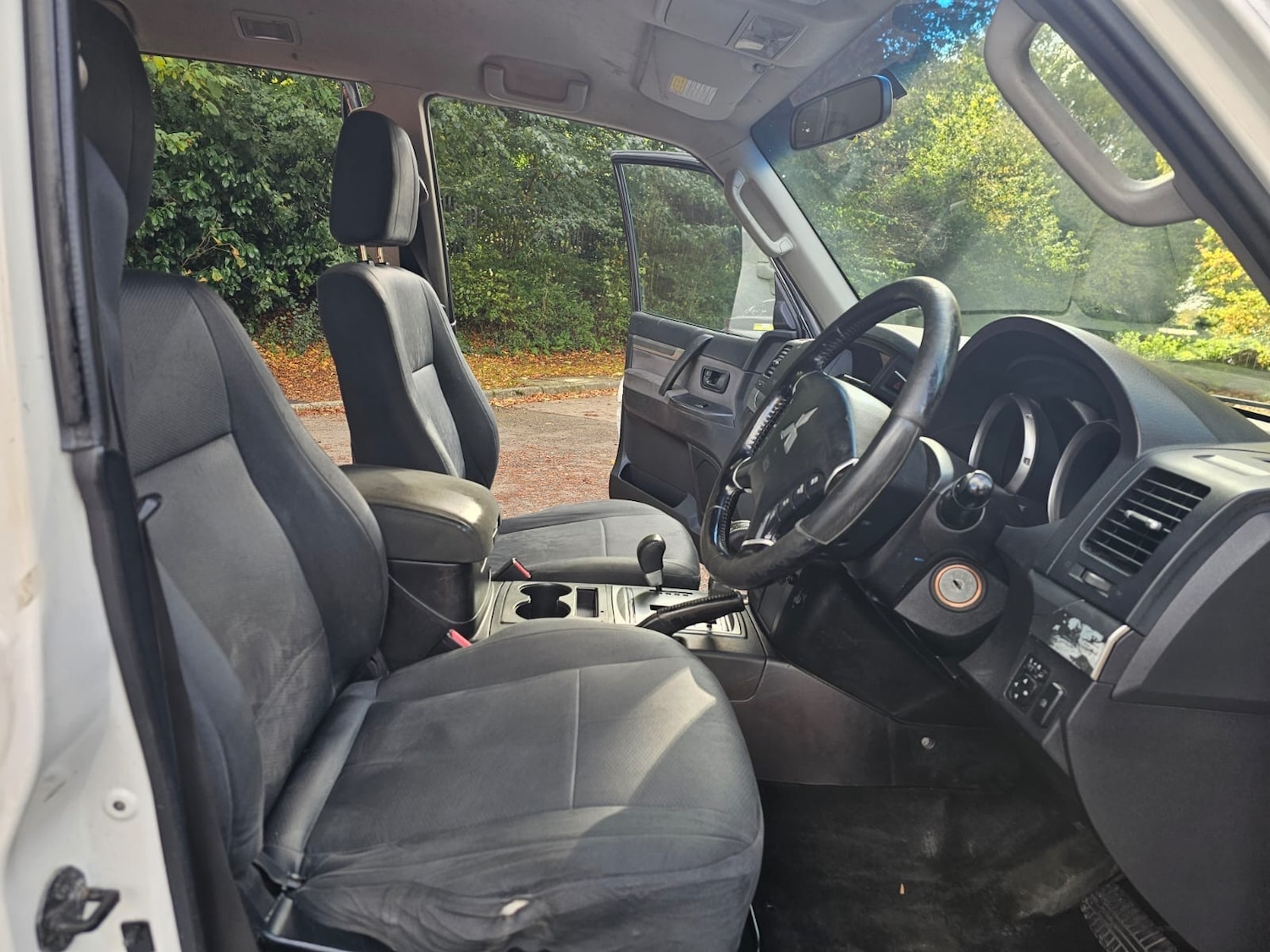 Used Mitsubishi Shogun 2012 for sale - 76387515: Photo 7