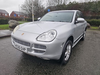2022 (05) - PORSCHE CAYENNE S 4.5 FULL HISTORY SPRING CONVERSION PAN ROOF HEATED SEATS 5-Door