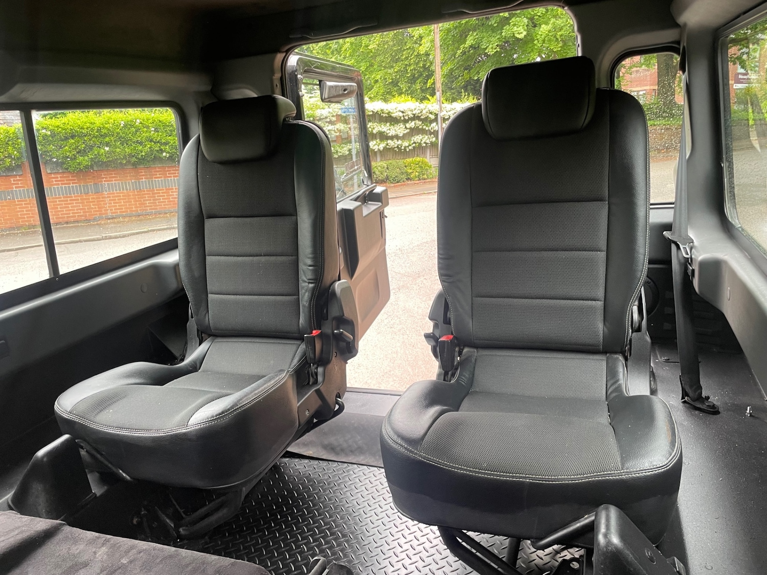 Used Land Rover Defender 2015 for sale - 75982449: Photo 10