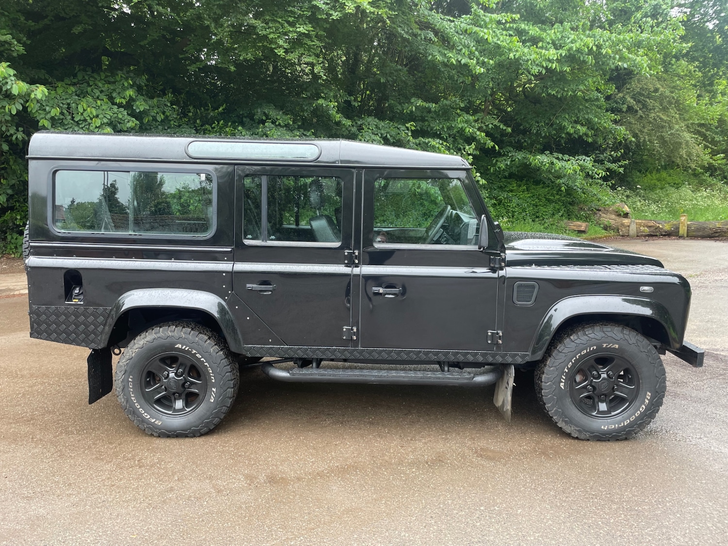 Used Land Rover Defender 2015 for sale - 75982449: Photo 2