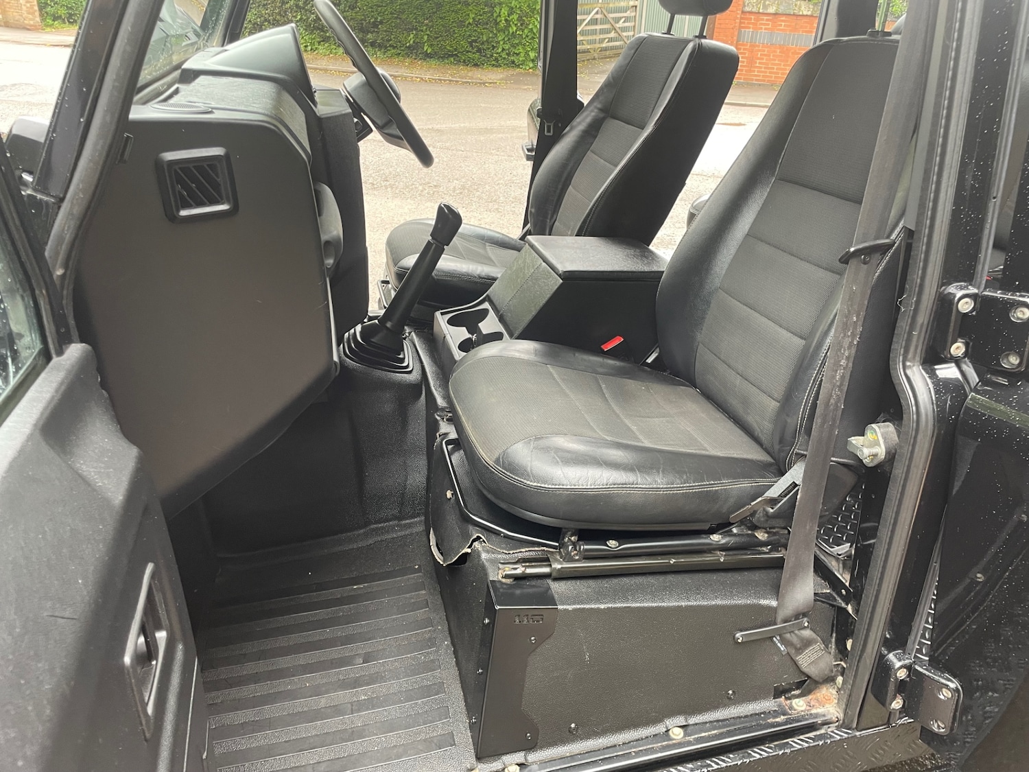 Used Land Rover Defender 2015 for sale - 75982449: Photo 9