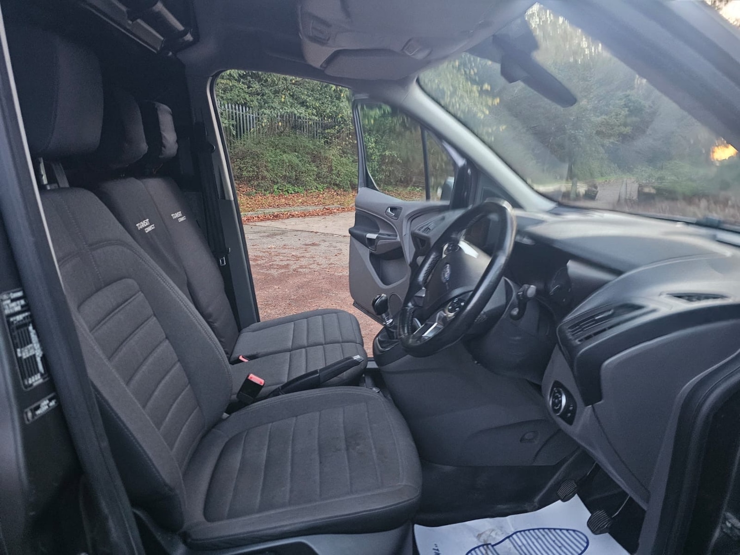 Used Ford Transit Connect 2018 for sale - 76659439: Photo 6