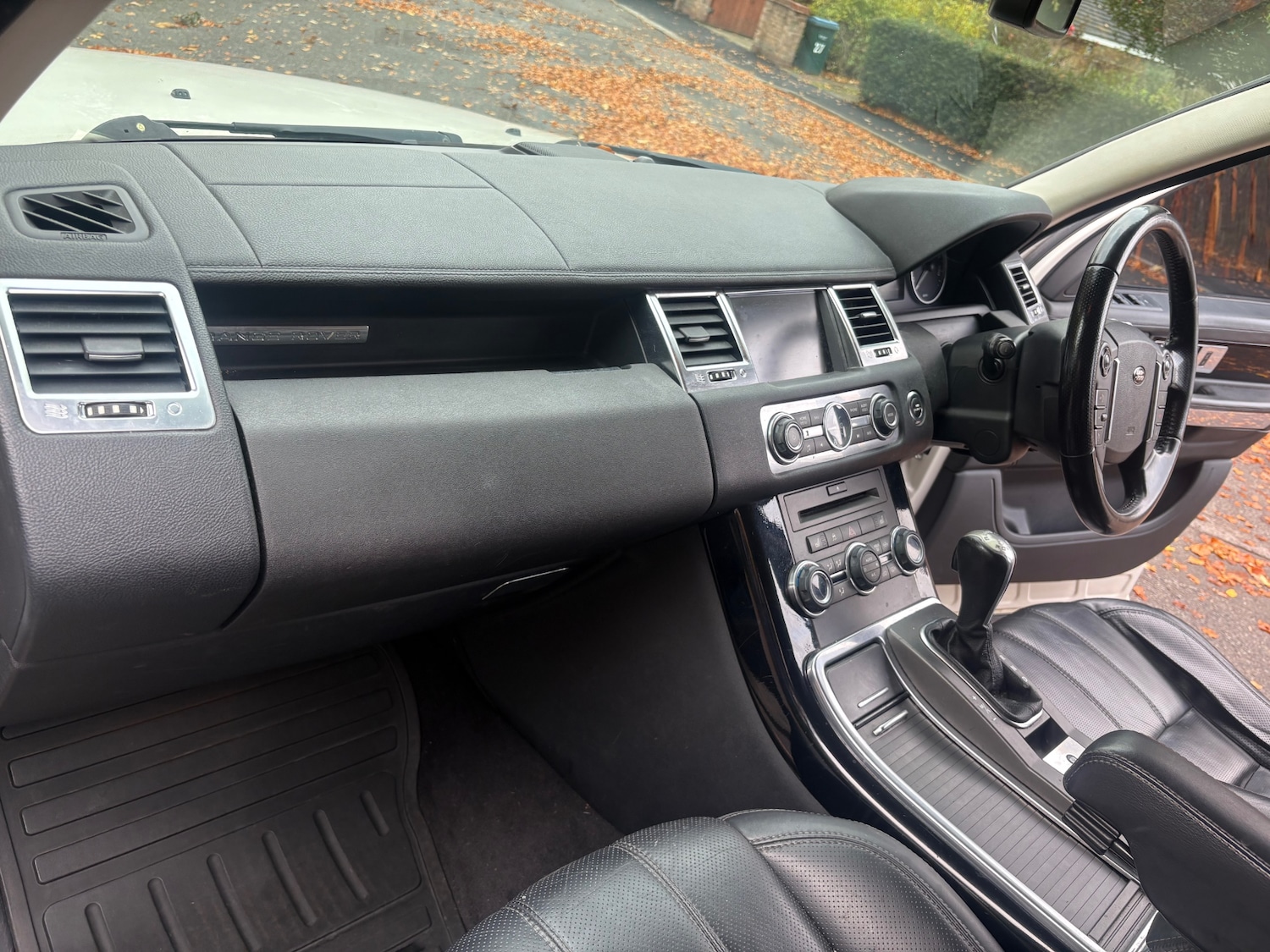 Used Land Rover Range Rover Sport 2010 for sale - 76455712: Photo 16