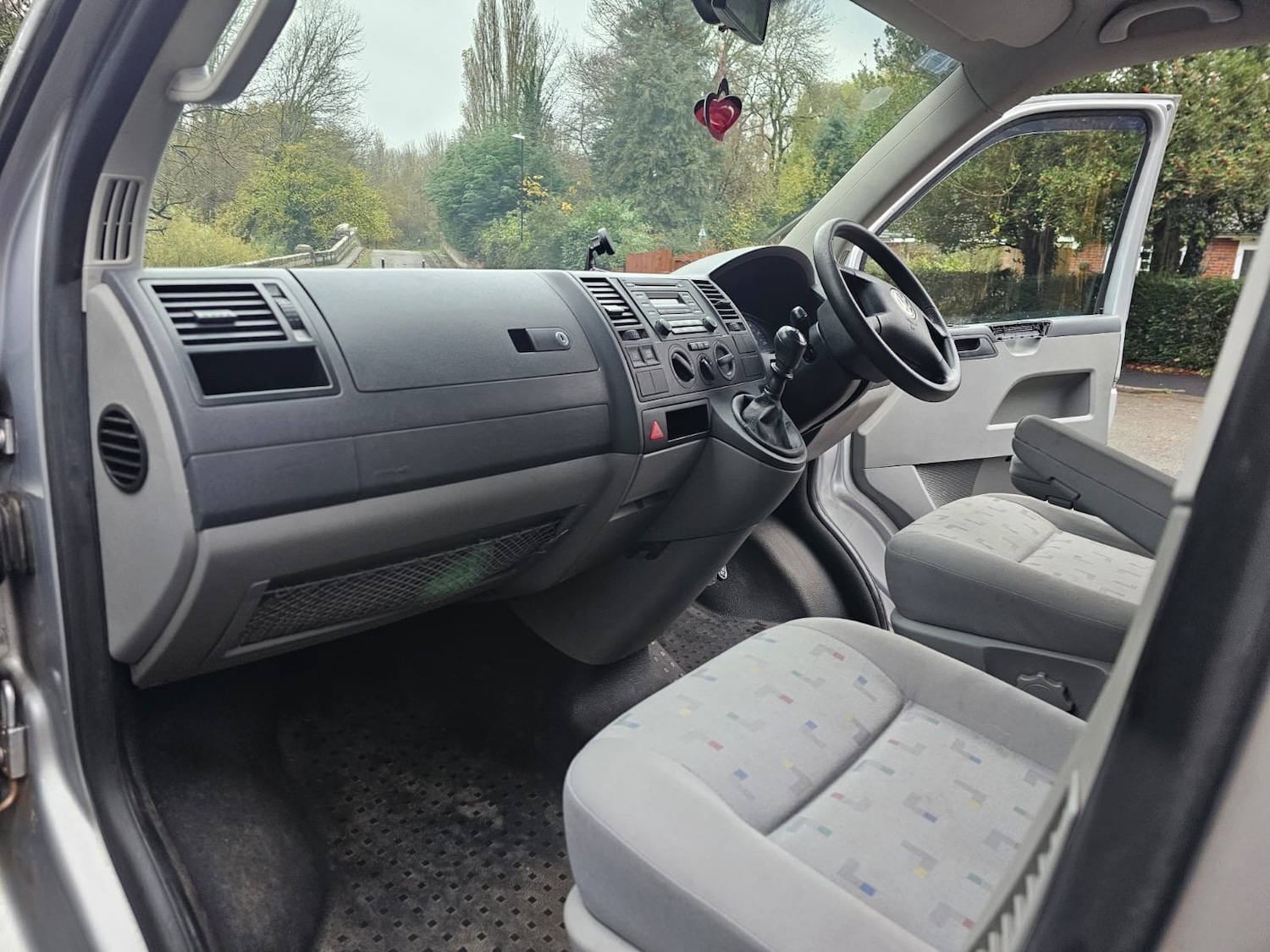 Used Volkswagen Transporter Shuttle 2006 for sale - 76596654: Photo 11