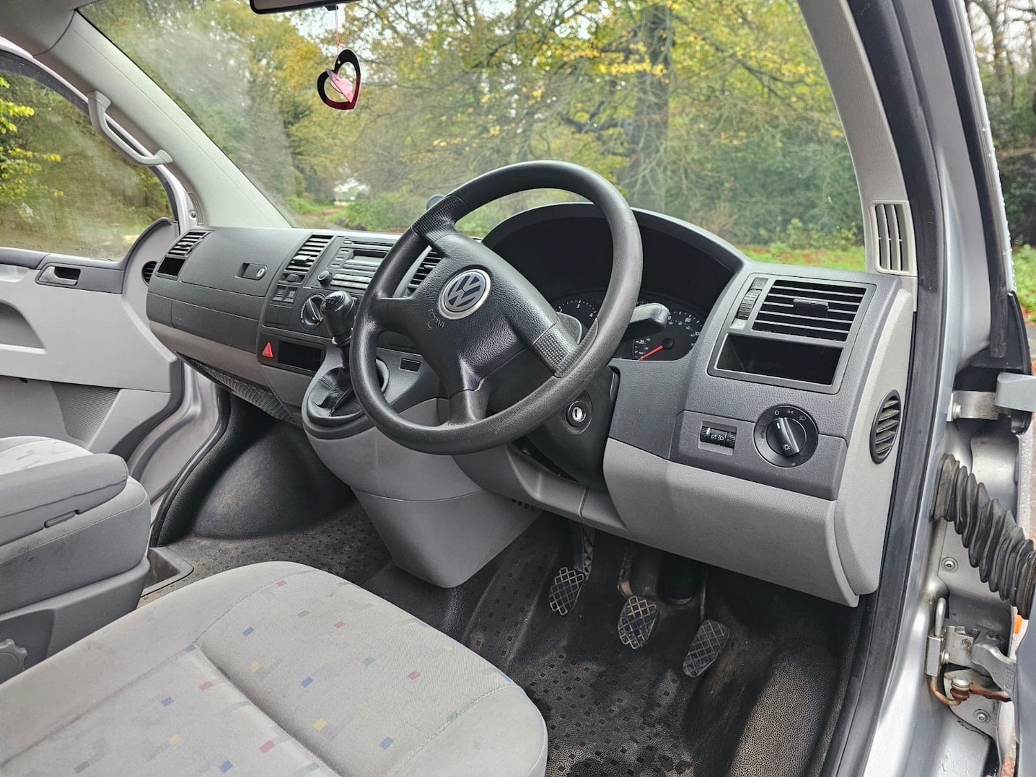 Used Volkswagen Transporter Shuttle 2006 for sale - 76596654: Photo 17