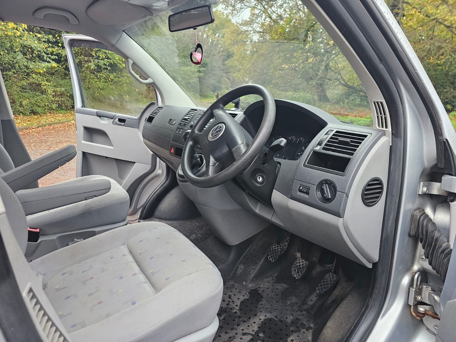 Used Volkswagen Transporter Shuttle 2006 for sale - 76596654: Photo 7