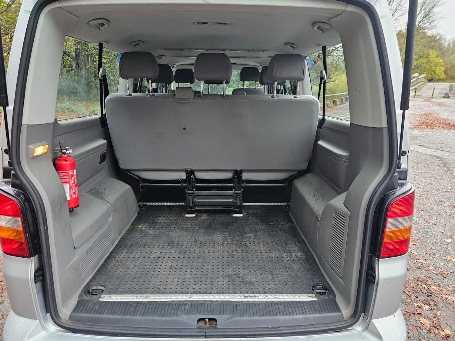 Used Volkswagen Transporter Shuttle 2006 for sale - 76596654: Photo 9