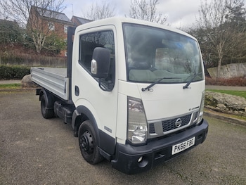 Nissan Cabstar feature image
