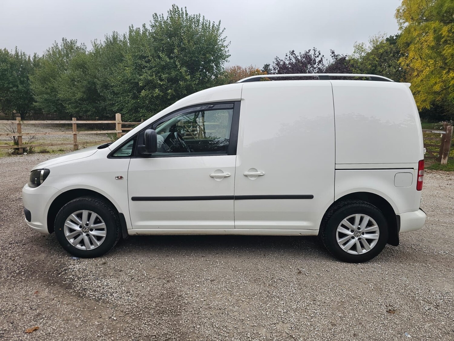Used Volkswagen Caddy 2017 for sale - 76258121: Photo 2