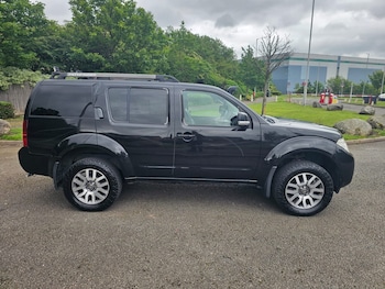 Used Nissan Pathfinder 2010 for sale - 78937090: Photo