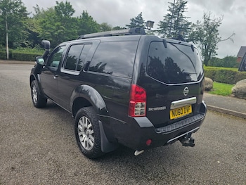 Used Nissan Pathfinder 2010 for sale - 78937090: Photo