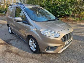 Used Ford Transit Courier 2018 for sale - 74137909: Photo