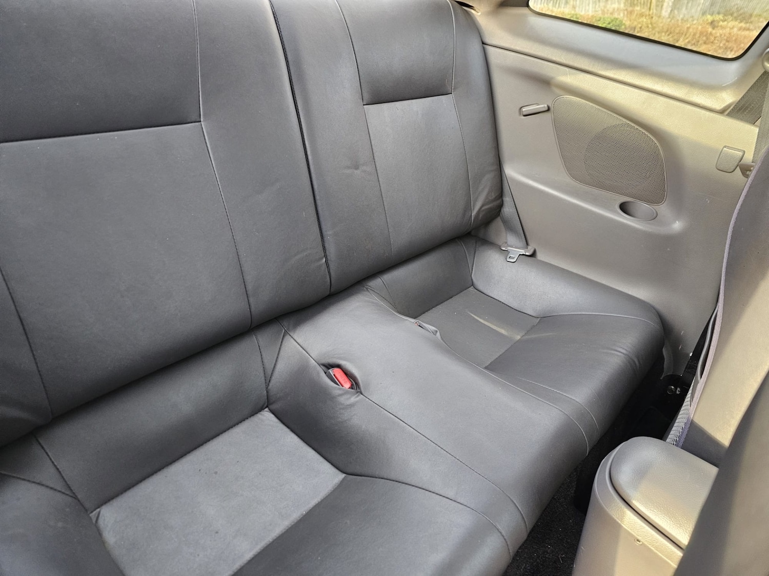 Used Toyota Celica 2001 for sale - 78073552: Photo 8