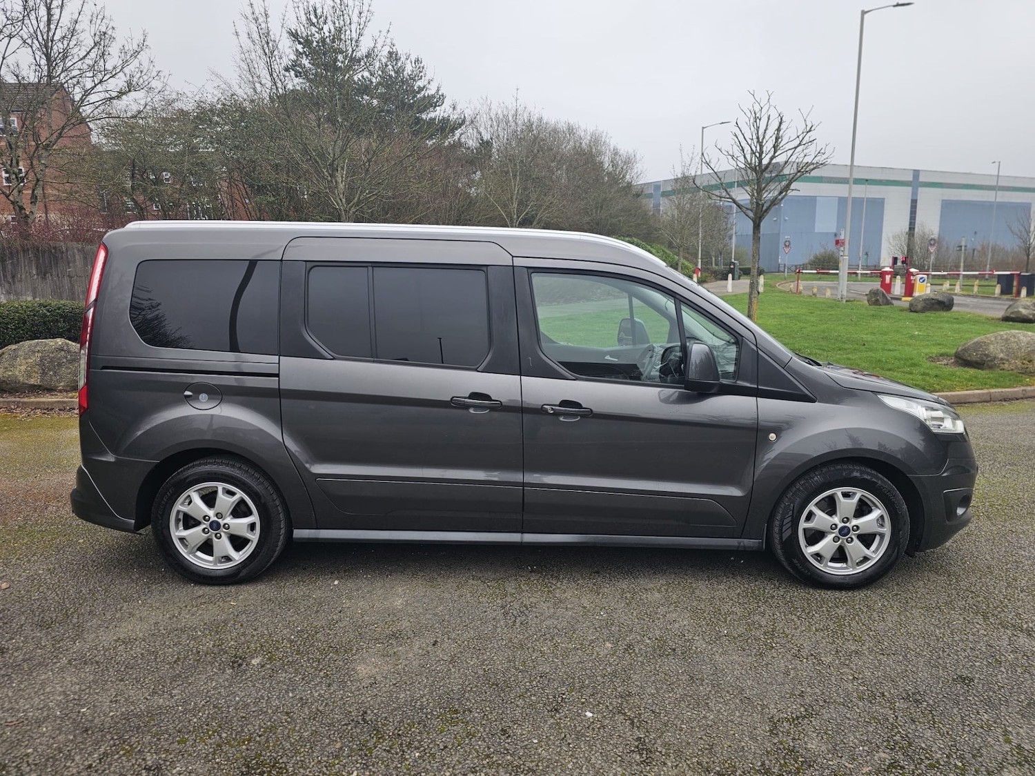 Used Ford Grand Tourneo Connect 2017 for sale - 77804912: Photo 3