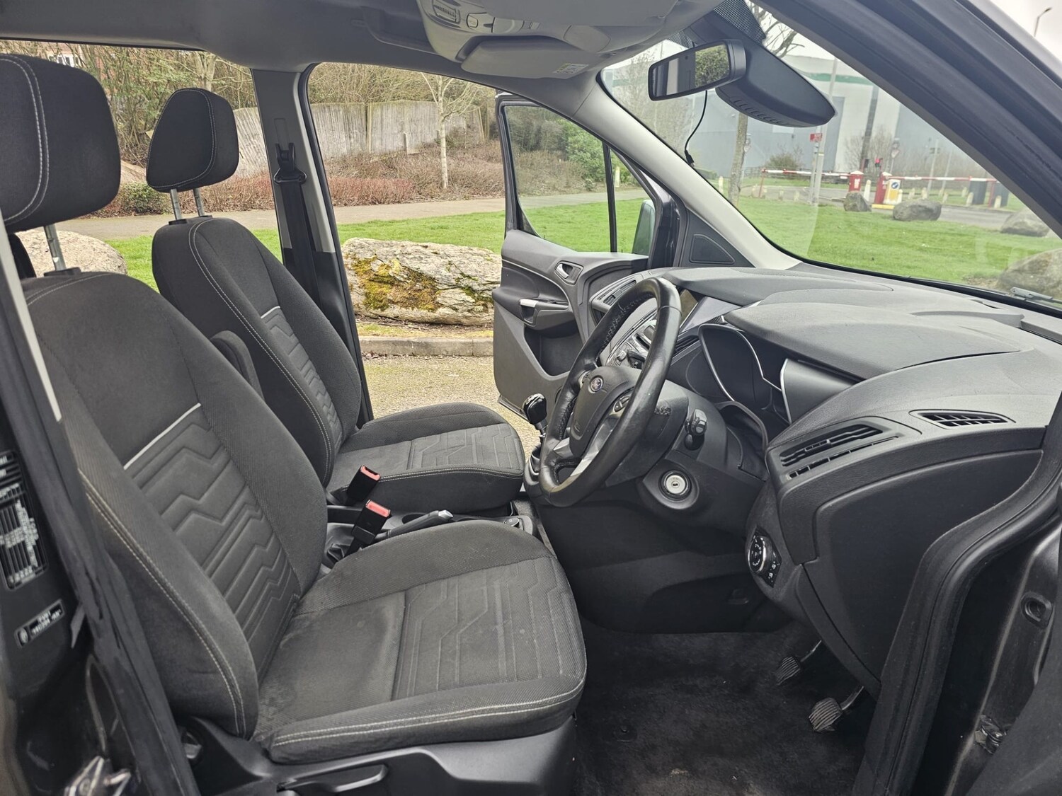 Used Ford Grand Tourneo Connect 2017 for sale - 77804912: Photo 6