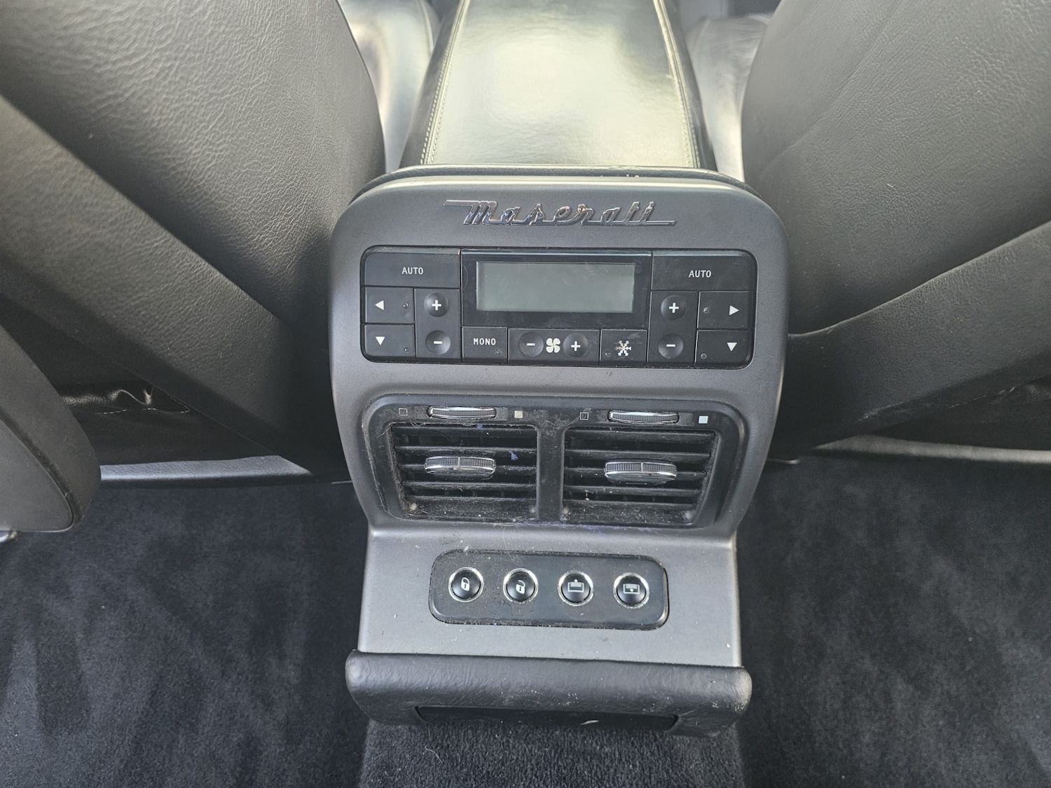 Used Maserati Quattroporte 2004 for sale - 77834195: Photo 10