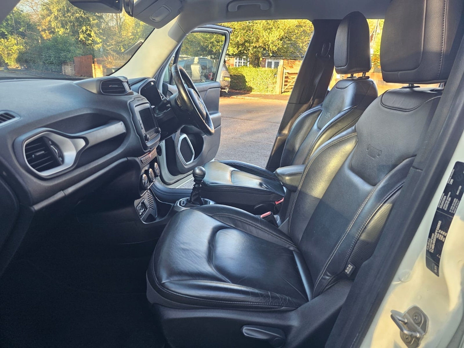 Used Jeep Renegade 2017 for sale - 76786358: Photo 8