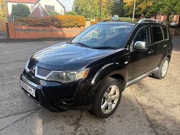 Mitsubishi - Outlander