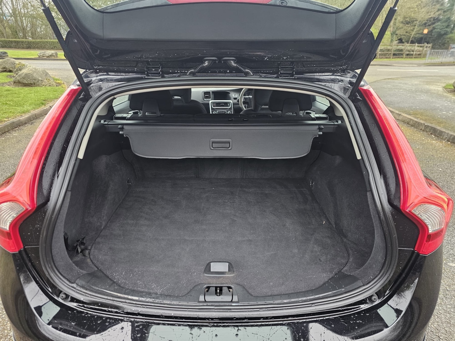 Used Volvo V60 2017 for sale - 78046609: Photo 10