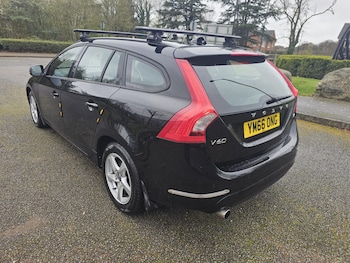 Used Volvo V60 2017 for sale - 78046609: Photo