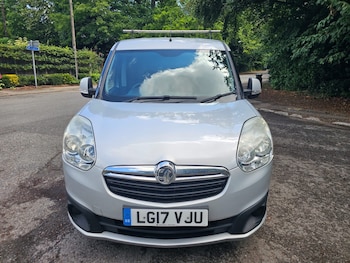 Used Vauxhall Combo 2017 for sale - 75287666: Photo