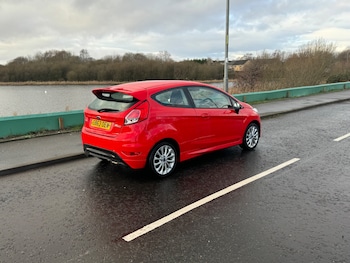 Used Ford Fiesta 2013 for sale - 77011903: Photo