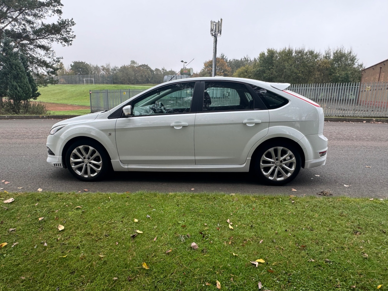 Used Ford Focus 2010 for sale - 76224995: Photo 8