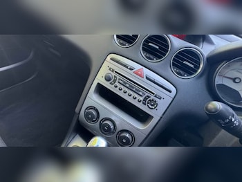 Used Peugeot 308 2009 for sale - 76684421: Photo