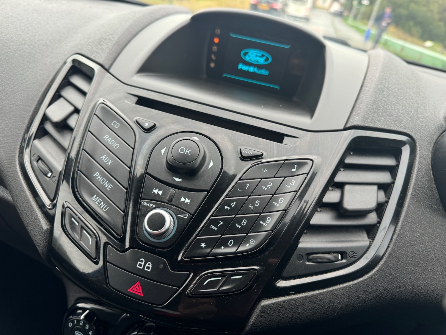 Used Ford Fiesta 2014 for sale - 76157654: Photo 4