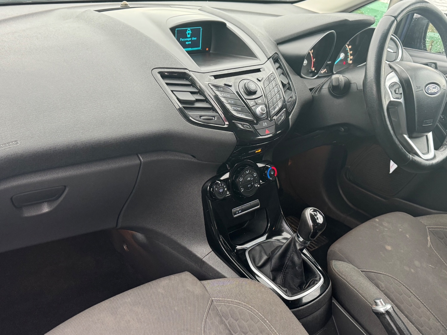 Used Ford Fiesta 2014 for sale - 76157654: Photo 6