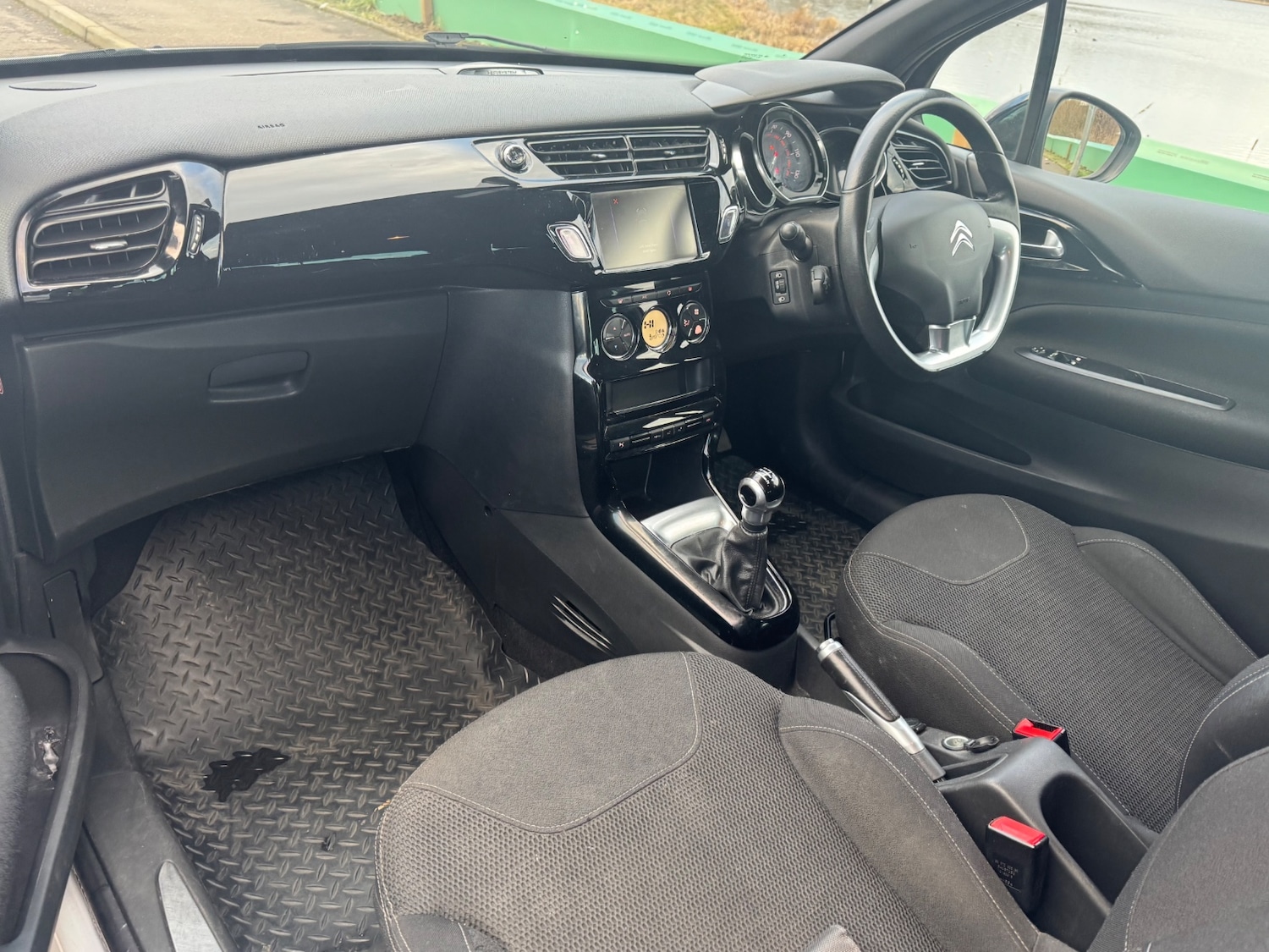 Used DS Automobiles DS 3 2015 for sale - 77367080: Photo 9