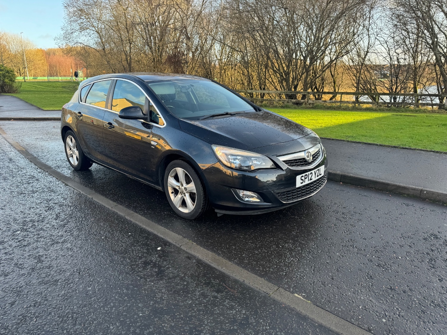 Used Vauxhall Astra 2012 for sale - 76777740: Photo 1