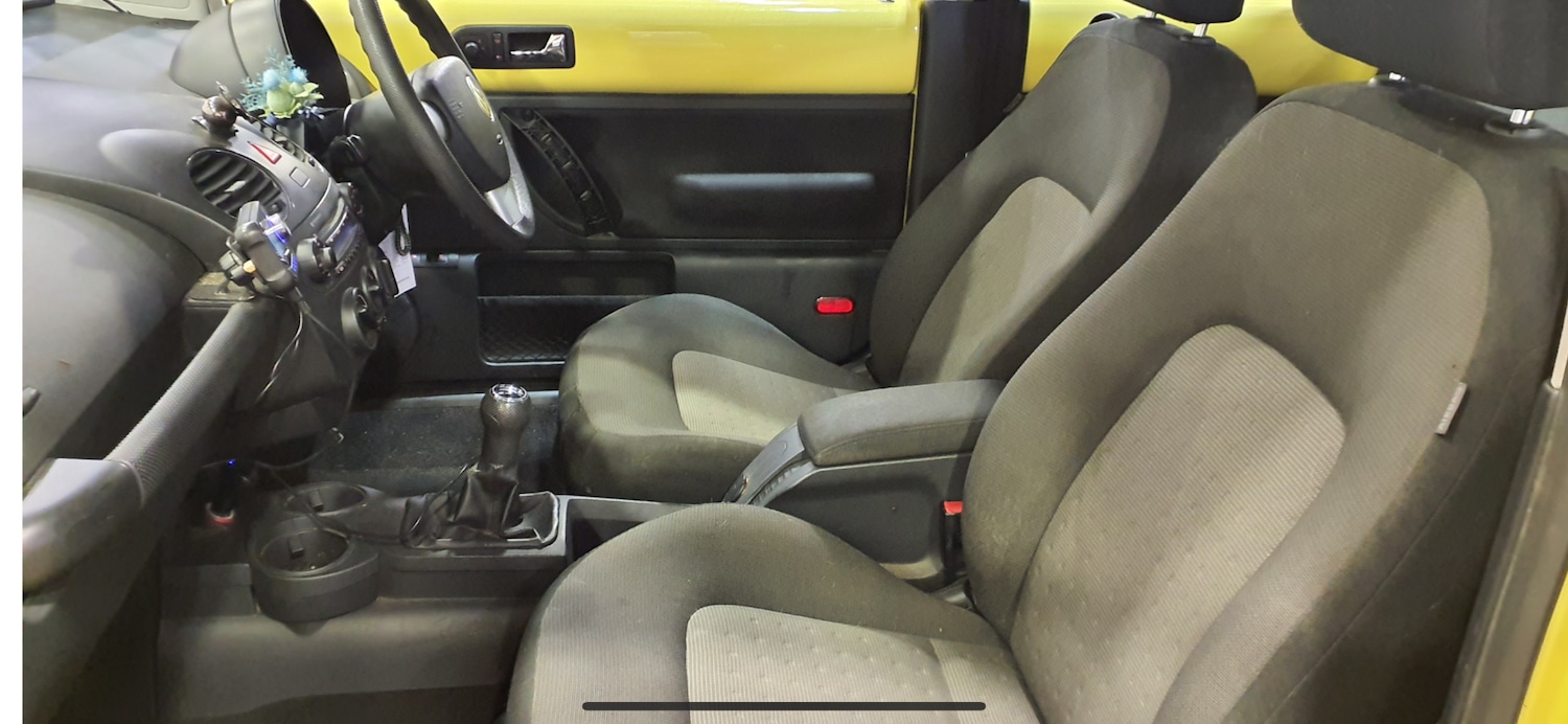 Used Volkswagen Beetle 2006 for sale - 77297972: Photo 7