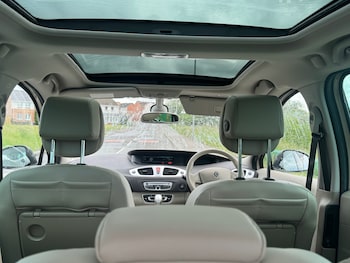 Used Renault Scenic 2009 for sale - 78777116: Photo