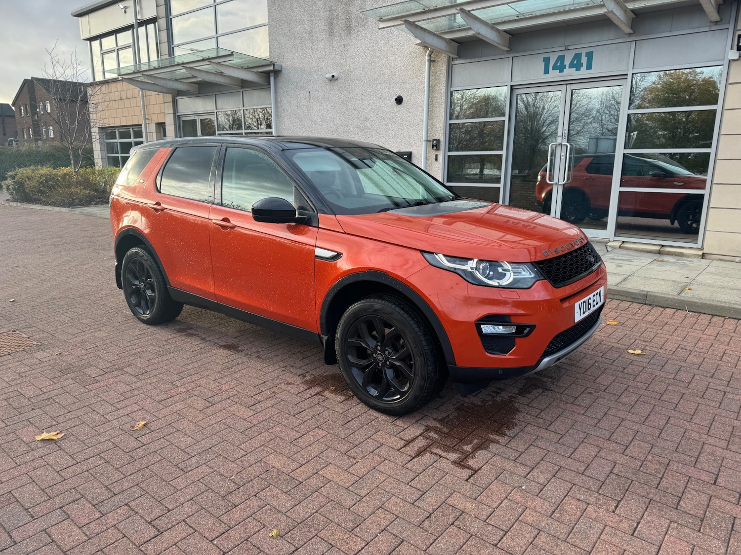 Used Land Rover Discovery Sport 2016 for sale - 76445091: Photo 1