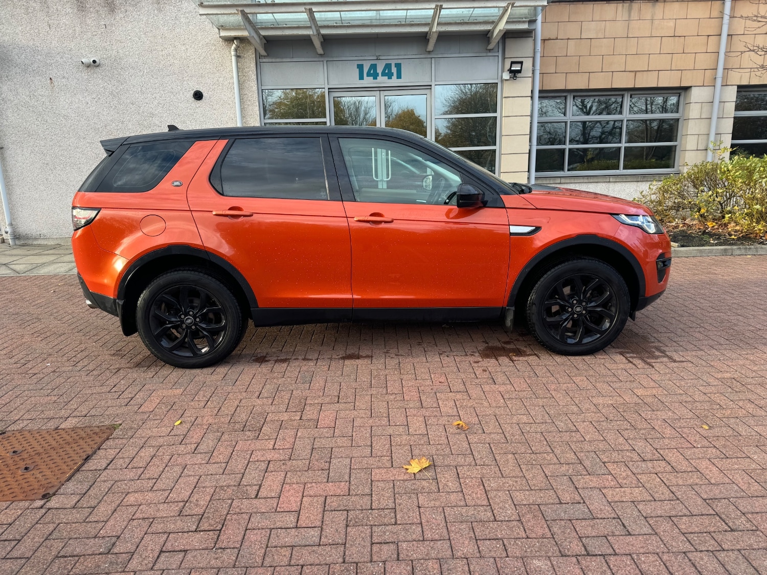 Used Land Rover Discovery Sport 2016 for sale - 76445091: Photo 2