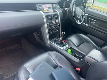 Used Land Rover Discovery Sport 2015 for sale - 77632599: Photo