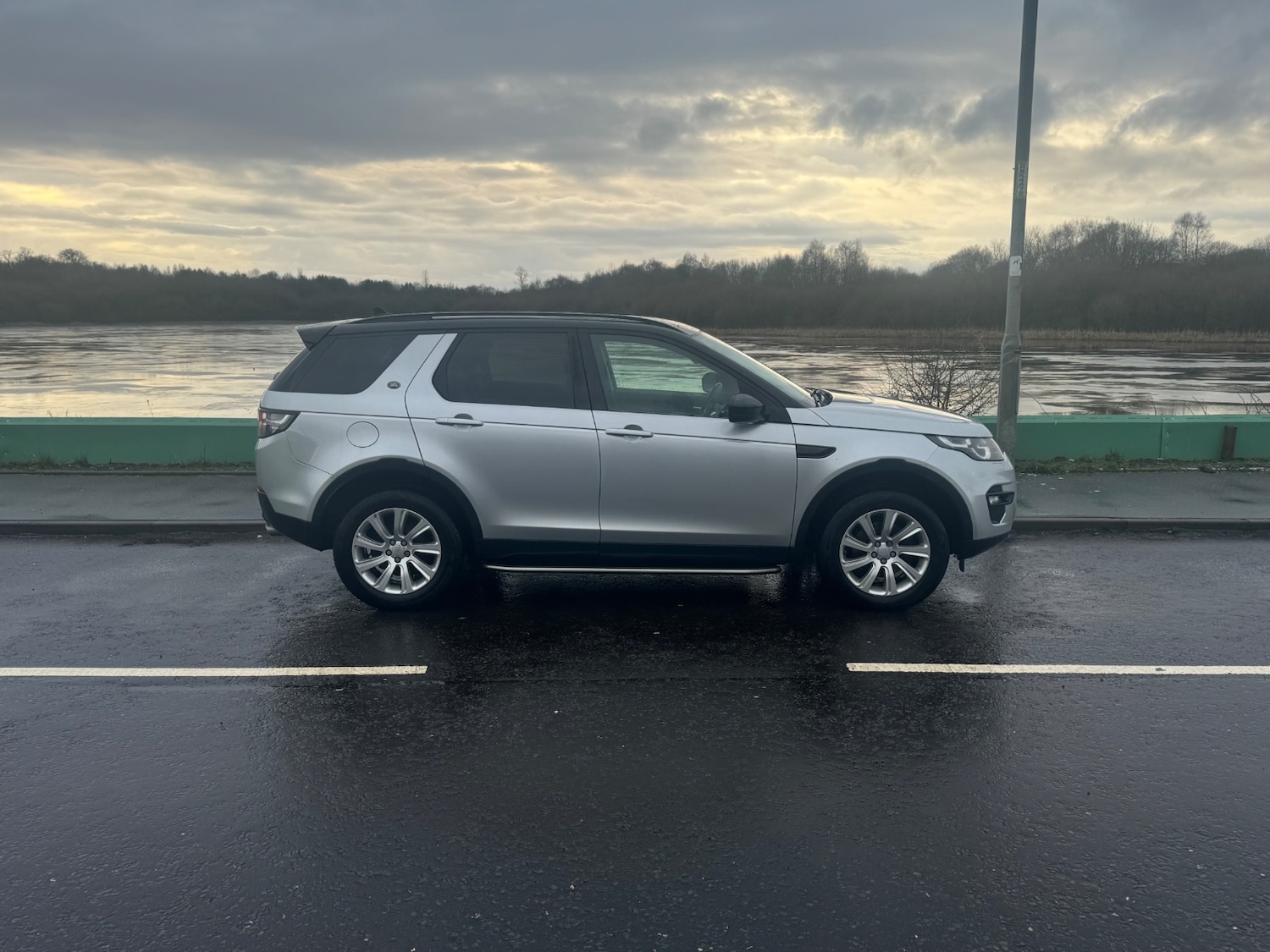 Used Land Rover Discovery Sport 2015 for sale - 77632599: Photo 5
