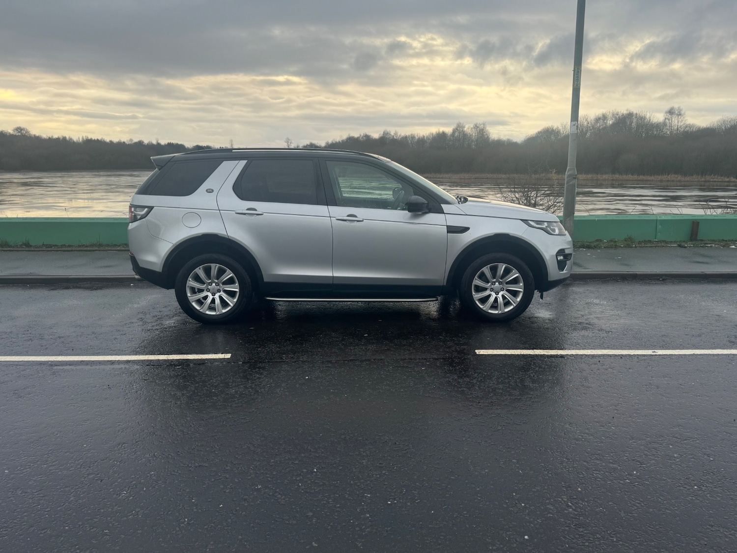 Used Land Rover Discovery Sport 2015 for sale - 77632599: Photo 6