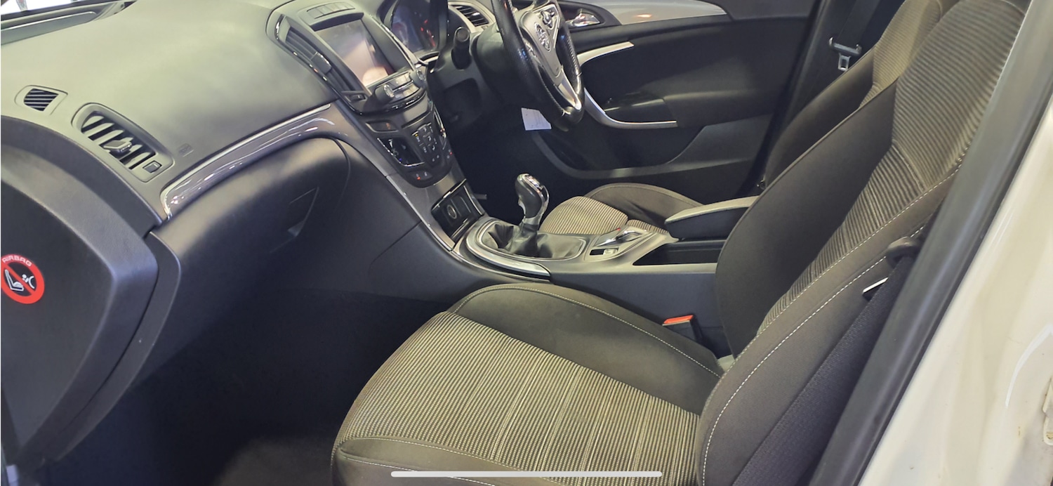 Used Vauxhall Insignia 2013 for sale - 77273955: Photo 9