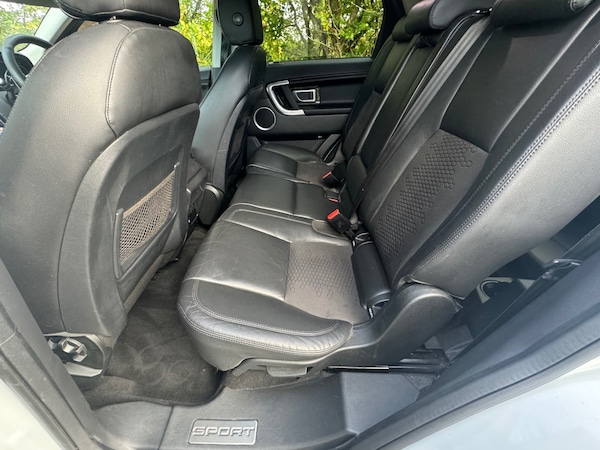 Used Land Rover Discovery Sport 2016 for sale - 76235233: Photo 6