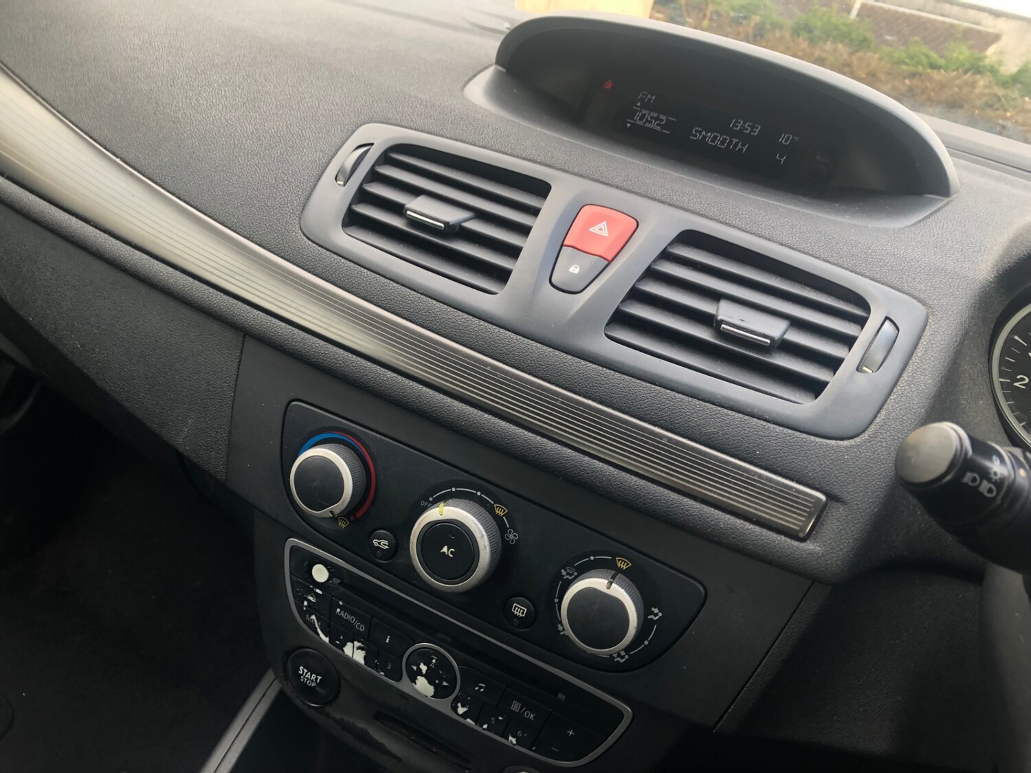 Used Renault Megane 2009 for sale - 77746394: Photo 9