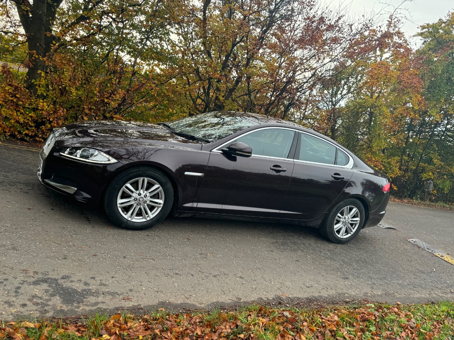 Used Jaguar XF 2011 for sale - 76363438: Photo 2