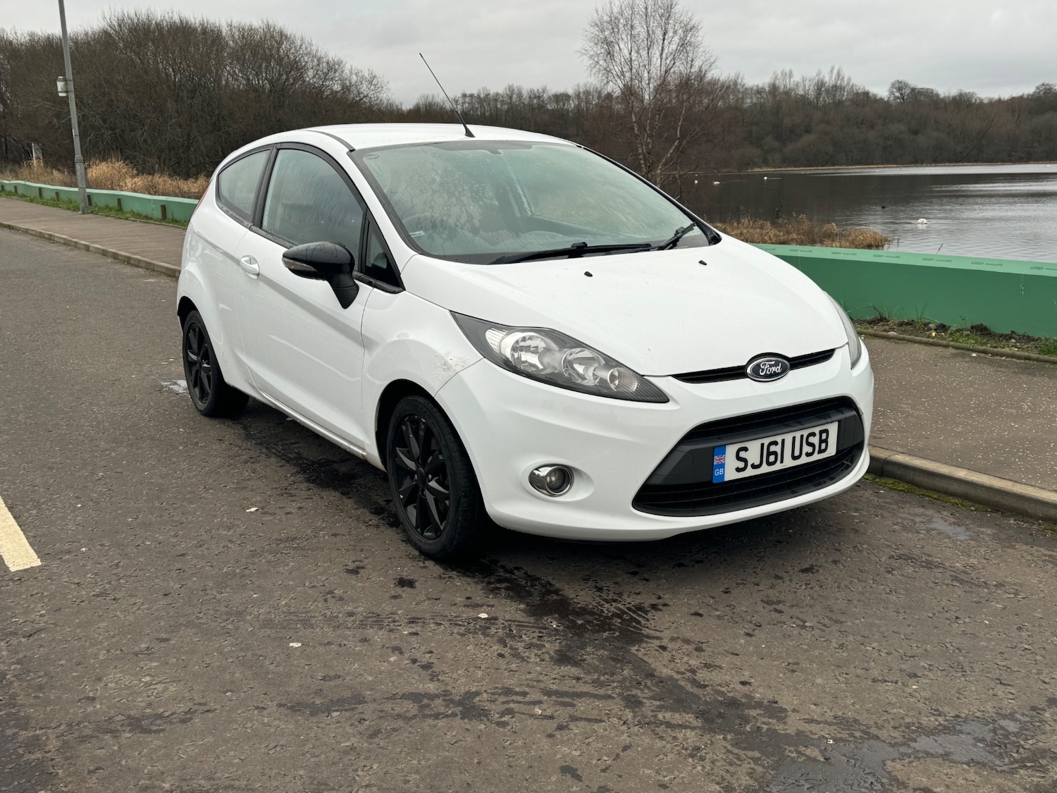 Used Ford Fiesta 2011 for sale - 77055975: Photo 2