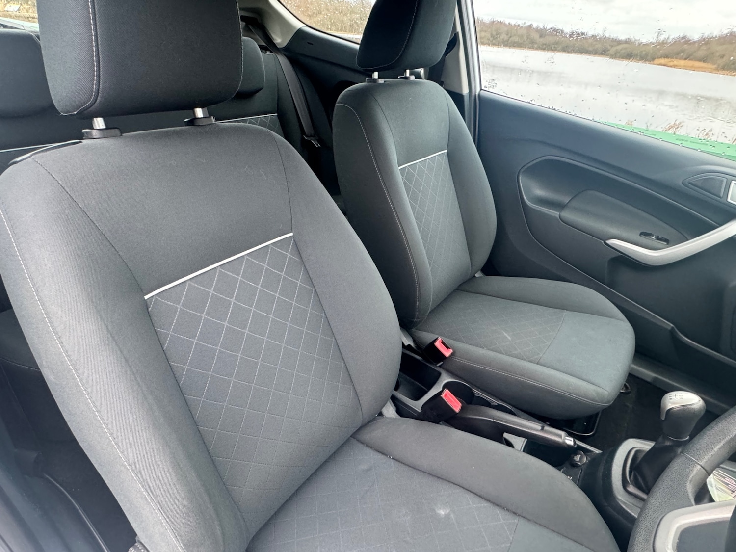 Used Ford Fiesta 2011 for sale - 77055975: Photo 4