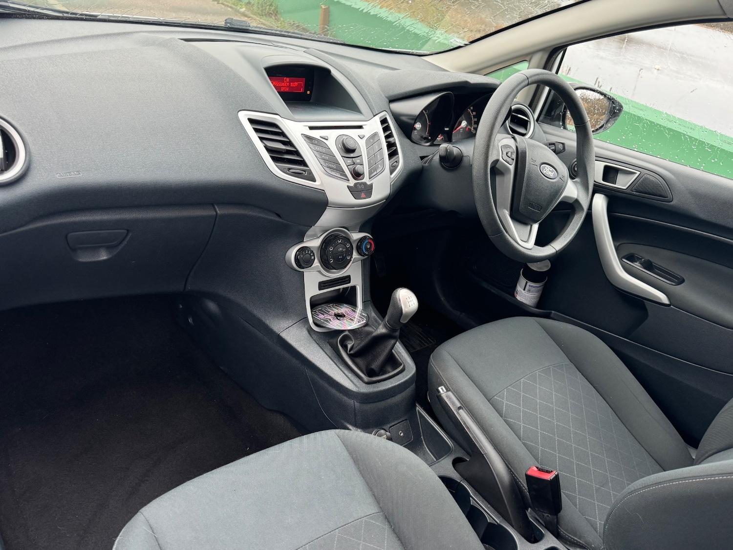 Used Ford Fiesta 2011 for sale - 77055975: Photo 6