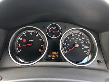 Used Vauxhall Astra 2010 for sale - 78042955: Photo