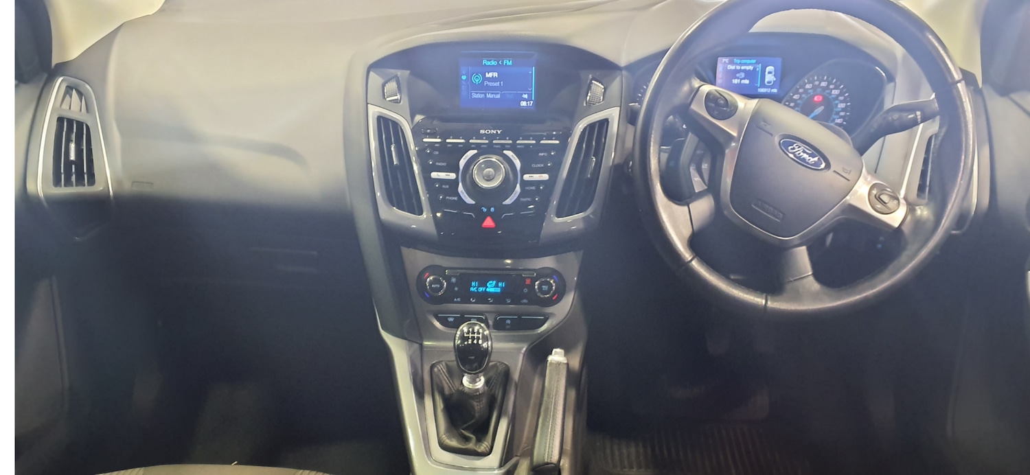 Used Ford Focus 2014 for sale - 76935255: Photo 5