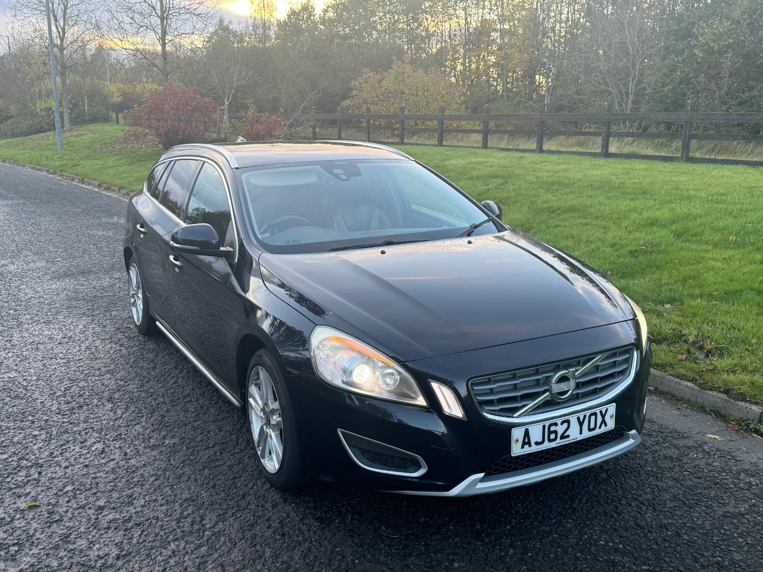 Used Volvo V60 2013 for sale - 76412139: Photo 6