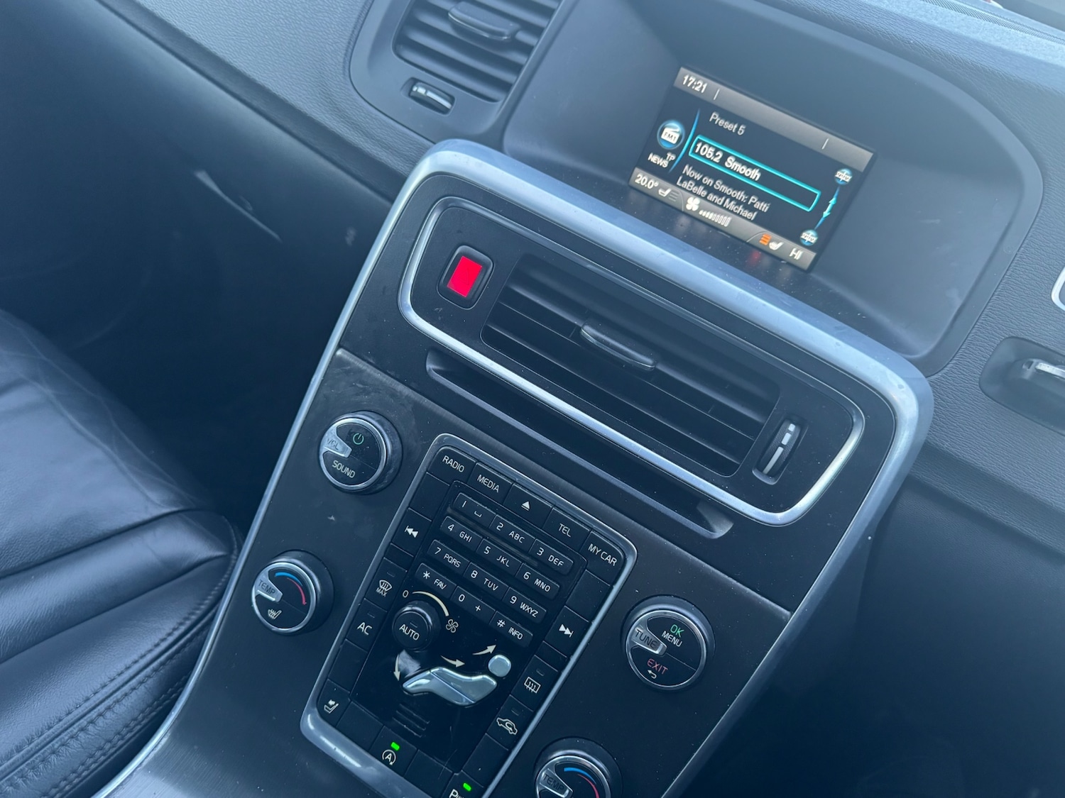 Used Volvo V60 2013 for sale - 76412139: Photo 7